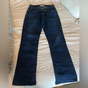Curvy Levi bootleg jeans size 8